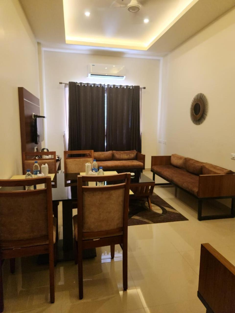 Le Sanara Residency Hotel Thanniyam Kültér fotó